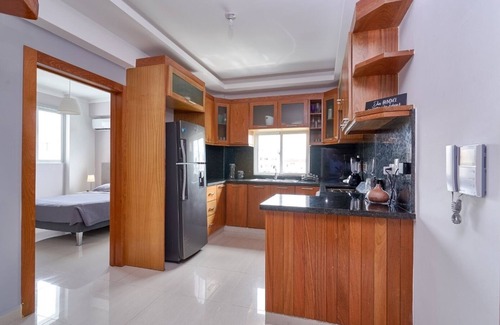Evaristo Morales Apartment | Pent House Plas Additional Apartment 19 People, Great Location