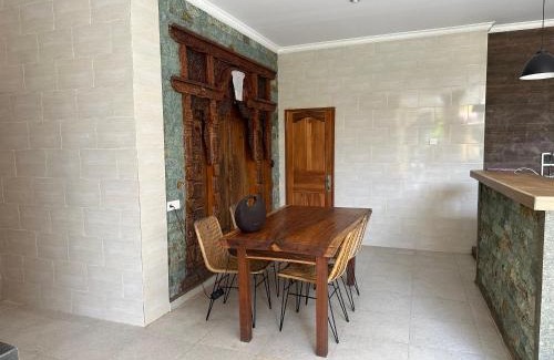 Kedewatan House | pondok jantuk homestay