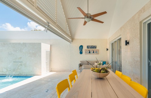 Los Maestros Villa | Private Pool! Fresh Villa at Green One 17A