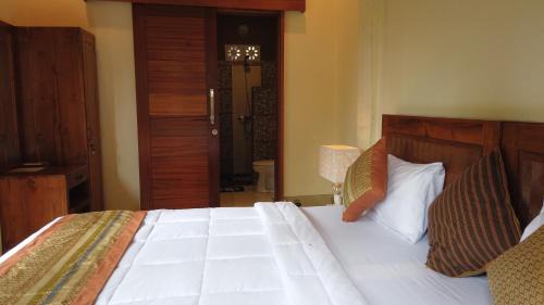 Sayan House | Putu home stay ubud