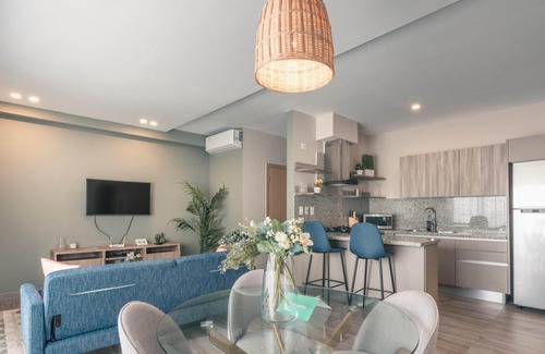 Downtown Santo Domingo Apartment | Regatta Living II With Breakfast Included - 705