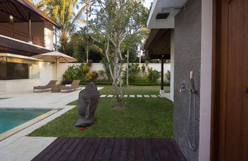 Melayang Villa | Rent a Luxury Villa in Bali Close to the Beach, Bali Villa 2036
