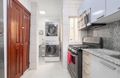 Downtown Santo Domingo Apartment | SOPHISTICATED & STYLISH APARTMENT IN PRIME LOCATION!