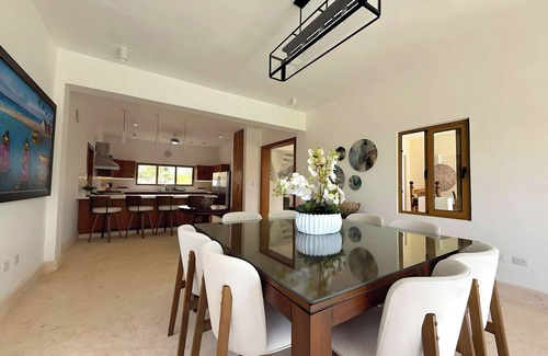 Playa Chiquita Villa | SOS 5.5BR Coastal Luxe Retreat + Free Bonus