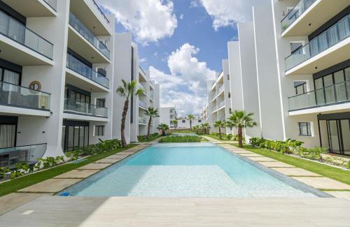 Los Melones Apartment | Spacious 3BD Penthouse Private Rooftop Sea Breeze