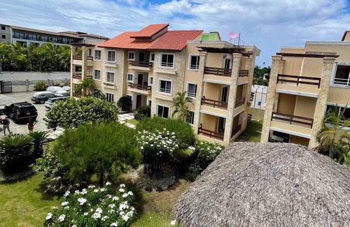 Playa Bibijagua House | Spacious Beachside 4BR Condo with Pool View