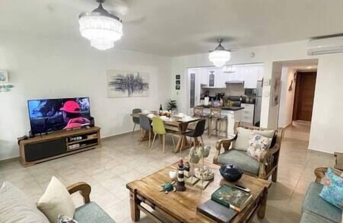 Playa Bibijagua Apartment | Sunny Caribbean Apartment with Pool