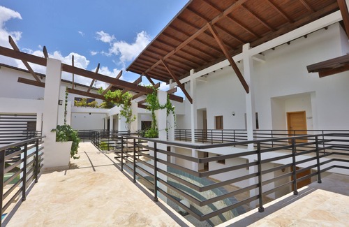 Guayacanes Apartment | Sybaris Residences