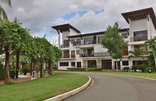 Guayacanes Apartment | Sybaris Residences