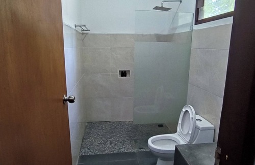 Sayan Hostel | Tanggu homestay