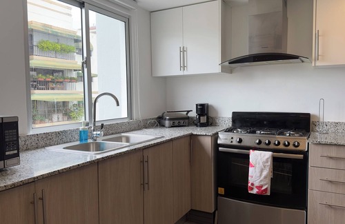 Evaristo Morales Apartment | ✨TECHO FELIZ RENTALS | POOL IN ROOFTOP: City Views 2BR EVARISTO MORALES🌟