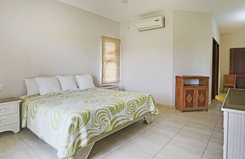 Playa Chiquita Apartment | Three-bedroom apartment #84
