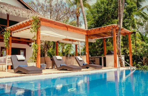 Las Lomas Villa | Villa ∙ 6 bedrooms ∙ 12 guests