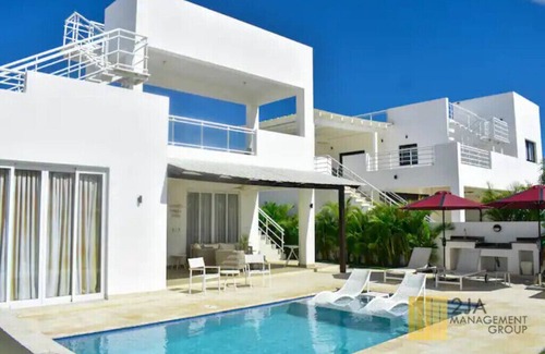 Playa Chiquita Villa | Villa Santa Fe SOV