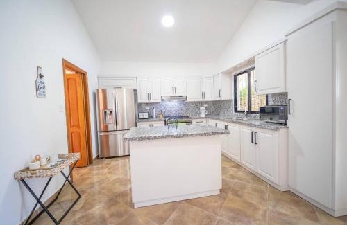 Villas Ana Maria Villa | Villa Selena - 5br Villa In Sosua Center