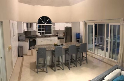 Urbanizacion Tavarez Villa | VillaTracey! 4BR/4BA Luxury Sosua OcnView Pool Jacuzzi Pool Table Walk 2 Town