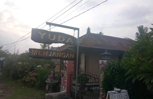 Pejarakan Hotel | Yuda Menjangan Homestay