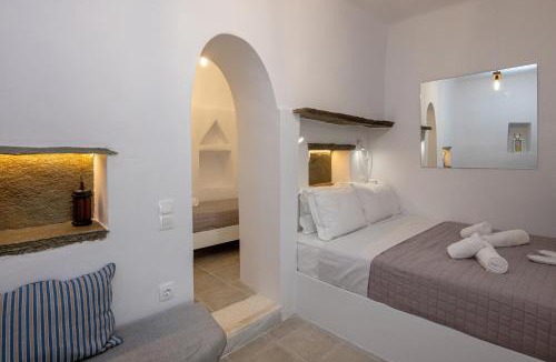 Exomvourgo House | Βόλτα Καλλονή studio (Volta Kalloni)