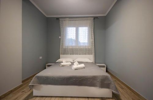 Pangaio Apartment | Γιώργος και Εύα