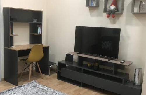 Agios Onoufrios Apartment | Διαμέρισμα στο κέντρο της πόλης