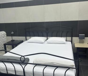 Xanthi Apartment | Ευρύχωρος χώρος φιλοξενίας