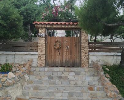 Salamis House | ΘΕΑΛΟΣ ΒΡΑΧΟΣ