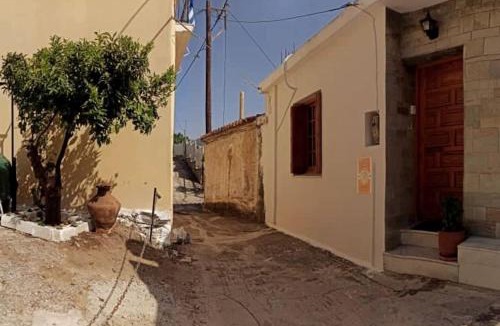 Sipiada Apartment | Μπαλκόνι του Αιγαίου father's house in Kimi