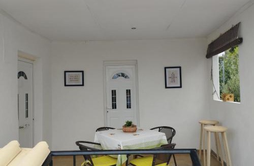 Salamis Apartment | παραδοσιακό και ήρεμο καταλυμα