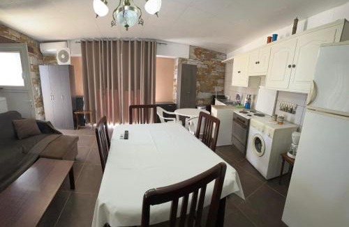 Vari Apartment | πετρινη κατοικια