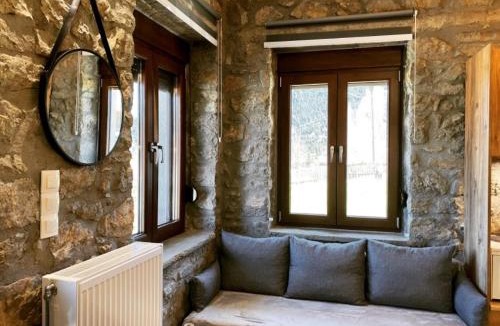 Lamia House | ΧΑΡΟΥΛΑ STUDIO