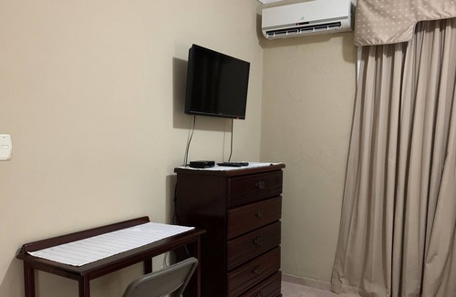 La Arboleda House | 1 Bedroom Entire Apartment in Down town
