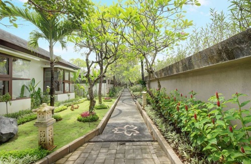 By Pass Ngurah Rai Villa | 1 BR Suite Villa with a private pool, FREE return airport transfers