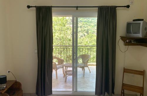 Armenistis Apartment | #1 Despina Studios Raxes Ikaria