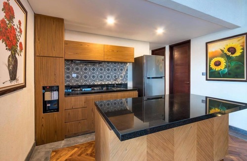Berawa Villa | 10% Off! 12bedrooms Luxury Private Villa walk to the beach, Finns,Atlas