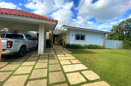 Los Lagos Villa | 1000 m² Villa ∙ 5 bedrooms ∙ 10 guests