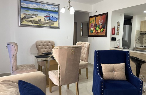 Punal Apartment | 10Min. Del Aeropuerto apt.picina aire wifi 24H seguridad patio de juegos parqueo