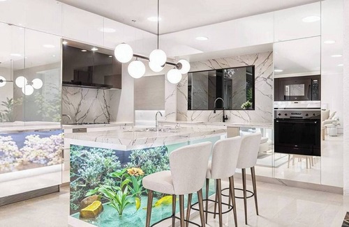 Los Cerros Villa | 11BD complex w/pool & parking, steps from the beach