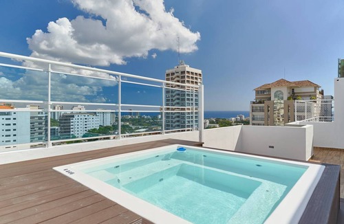 Downtown Santo Domingo Apartment | 155 m² Apartment ∙ 2 bedrooms ∙ 4 guests