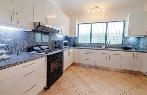 Sosua Villa | 15BD guest-friendly complex, 2 pools, snooker, volley, AC/WiFi/Cable TV