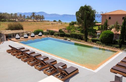 Plepi Hotel | 180 South Seaside Hotel