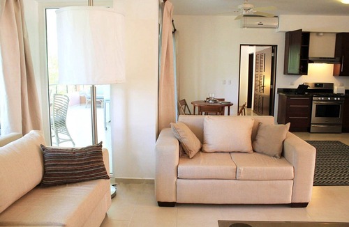 El Batey Apartment | 1BD condo in family-friendly beachfront residence, steps from shops/restaurants