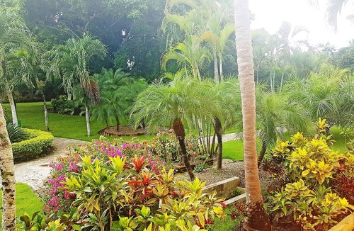 El Batey Apartment | 1BD guest-friendly condo in Sosua center, pool, wifi, cable TV
