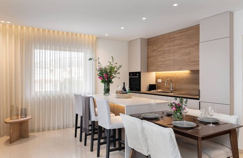 Glyfada Apartment | 2-BDR SV Elegance Luxury Apt with Shared pool