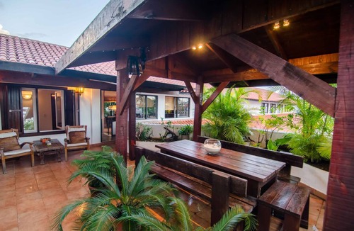 El Batey Apartment | 2 bedroom City Penthouse with Terrace