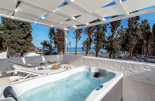 Steniai House | 2 Bedroom Sea View Houses in Andros | Votsalo Beach House