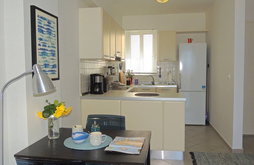 Plaka Villa | 2 bedrooms, panoramic views, shared pool. Walking distance to beach & tavernas.