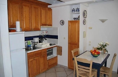 Horto Apartment | 2- room apartment a few steps from the beach with garden