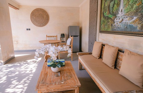 Penestanan Villa | 2 Seasons : Villa Moon - Luxury with Private Pool