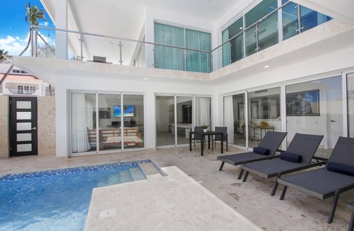 Bavaro Villa | 2286 m² Villa ∙ 8 bedrooms ∙ 16 guests