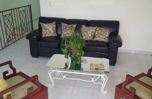 Honduras Apartment | 270 m² Apartment ∙ 3 bedrooms ∙ 7 guests